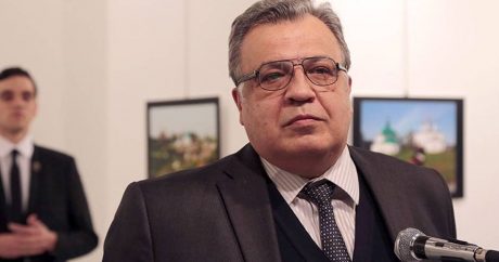 В Турции убит российский посол Андрей Карлов — ВИДЕО