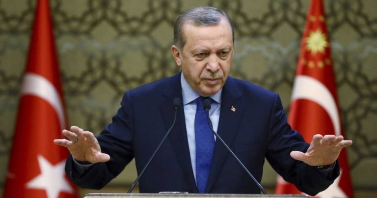 Турция: Парламент одобрил поправки, расширяющие полномочия президента