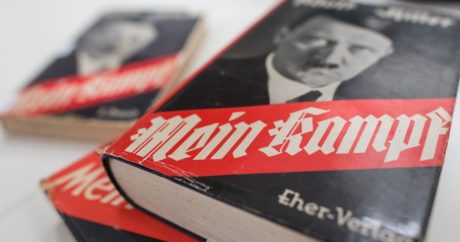 Фашизм возращается: Mein Kampf стала бестселлером в Германии
