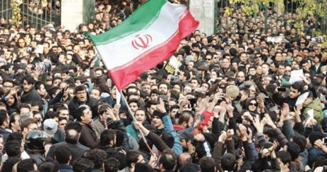 Митинг перед посольством России в Иране: «Смерть России!»