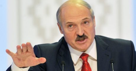 Лукашенко ищет замену российской нефти