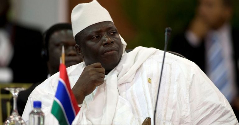 Беглый президент Гамбии обчистил государственную казну