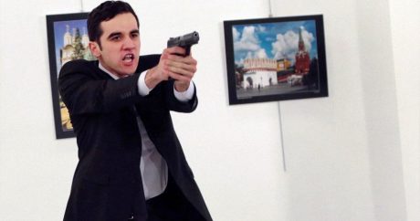 Турецкому фотографу вручили главный приз World Press Photo за снимок убийства посла России