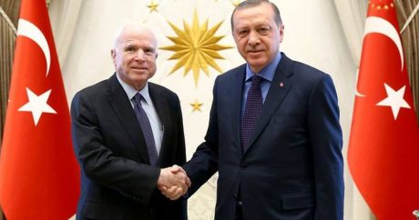 Маккейн попытается сблизить Эрдогана с Трампом и поссорить с Путиным