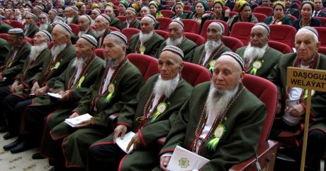 Бердымухамедов усиливает роль Совета старейшин в Туркменистане