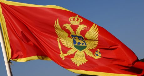 Черногория требует арестовать сотрудника российских спецслужб за попытку госпереворота