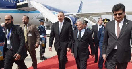 Президент Ильхам Алиев прибыл в Пакистан — ФОТО