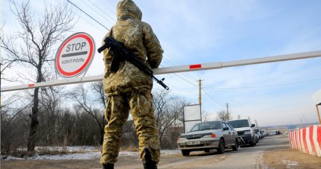 Украина решила заблокировать перемещение грузов в зоне АТО