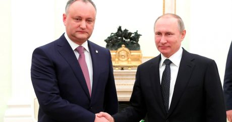 Президент Молдовы Додон встретился с Путиным