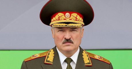 Лукашенко: «Беларусь не собирается сворачивать военное сотрудничество с Россией»