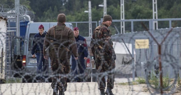 Венгрия создала военную базу на юге для предотвращения проникновения мигрантов