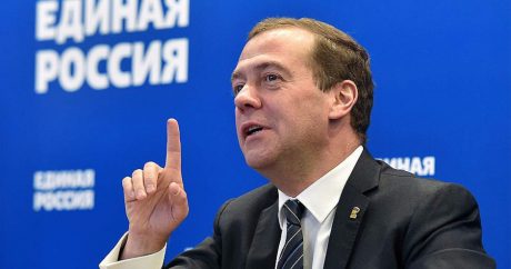 Медведев: «От санкций России только лучше»