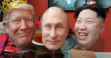 Путин, Трамп и Ким Чен Ын устроили танцы на фестивале в Калифорнии — ВИДЕО