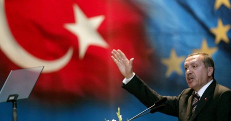 Украинский политолог: «Позиция Турции по Карабаху и Крыму достаточно ясная и четкая»