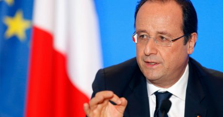 Олланд призвал министров делать все, чтобы Ле Пен проиграла выборы