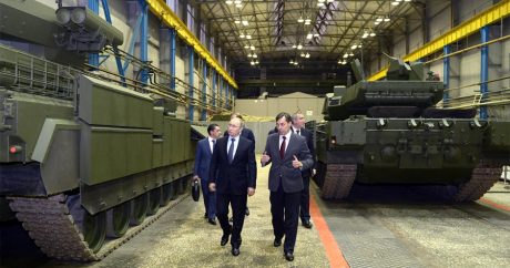 Bloomberg: Азербайджан — главный заказчик российского оружия — сократил импорт на 36%