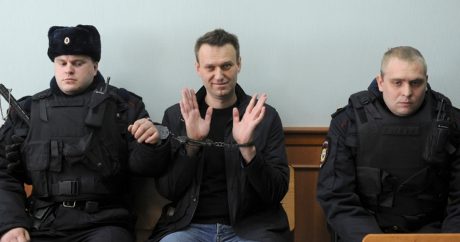 Политтехнолог: Навальный – это часть операции «Преемник»