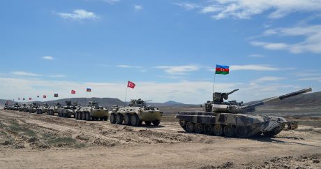 ВС Азербайджана и Турции проводят совместные тактические учения