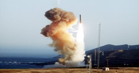 США вновь провели испытание межконтинентальной баллистической ракеты