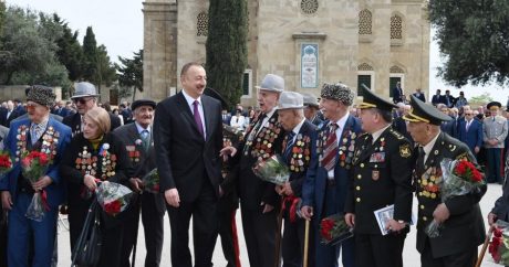 Ильхам Алиев принял участие в торжественной церемонии по случаю 72-й годовщины Победы над фашизмом — ФОТО