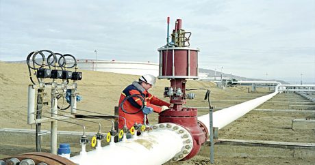 Казахстан возобновил транспортировку нефти через Азербайджан