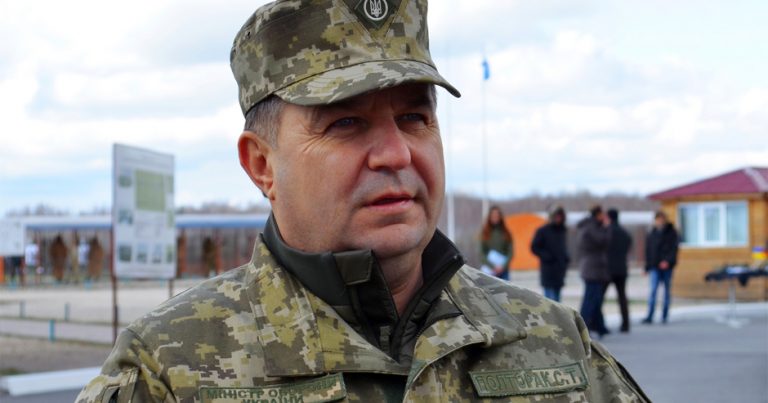 Полторак: Киев не намерен силой возвращать Донбасс