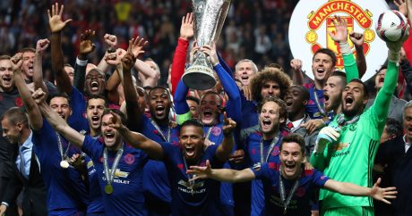 «Манчестер Юнайтед» впервые в истории выиграл Лигу Европы