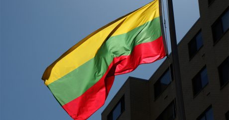 Литва ограждается от России бетонной стеной