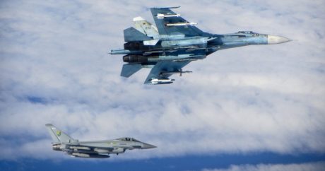 Российский Су-27 перехватил бомбардировщик ВВС США над Балтикой