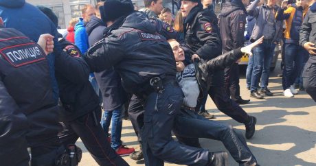 Amnesty и Белый дом осудили Кремль за разгон демонстрации