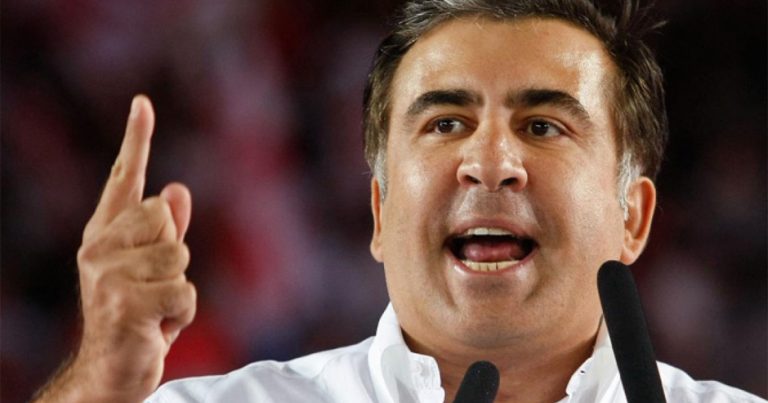 Саакашвили: Порошенко вел торговлю с оккупированной Абхазией