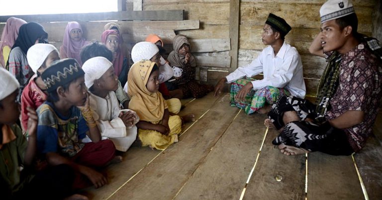 Племя папуасов приняло ислам — ФОТО