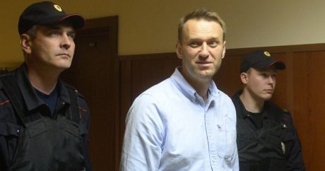 Навального выпустили из тюрьмы
