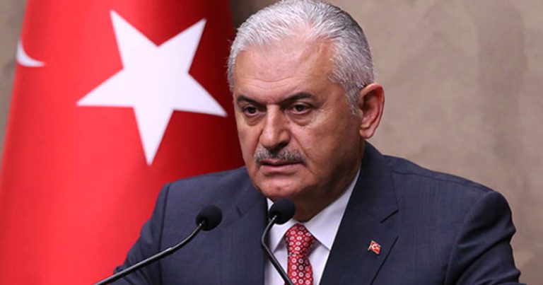 Правительство Турции выступает за продление режима ЧП