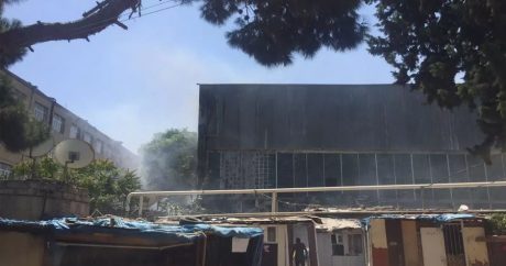 Пожар в здании Азербайджанского университета: 4 человека отравились дымом — ФОТО+ВИДЕО