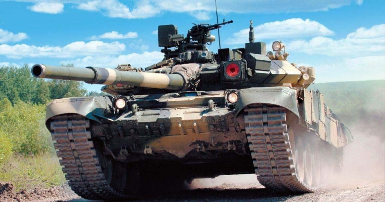 Россия начнет поставки танков Т-90 Ираку