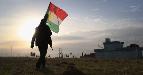 Суд Ирака отменил решение провинции Киркук о флагах КРАИ