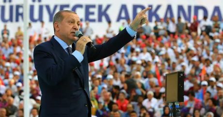 Эрдоган: «Я лично передал Ангеле Меркель досье на 4500 террористов»