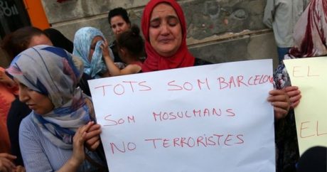 Мусульмане Барселоны устроили шествие против террора – ВИДЕО