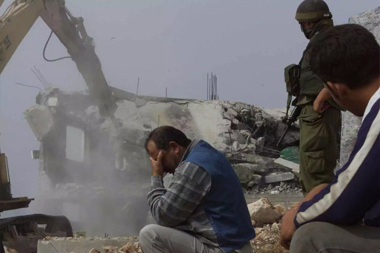 Израиль продолжает сносить дома палестинцев