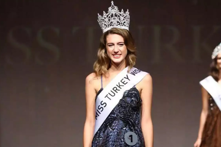 «Мисс Турция 2017» лишилась короны из-за скандального твита — ФОТО