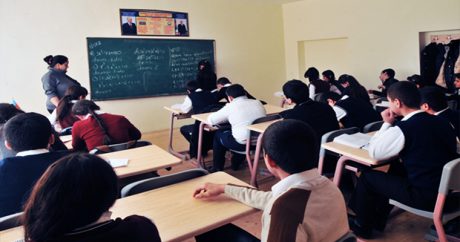 Бакинские школы перейдут на систему самофинансирования
