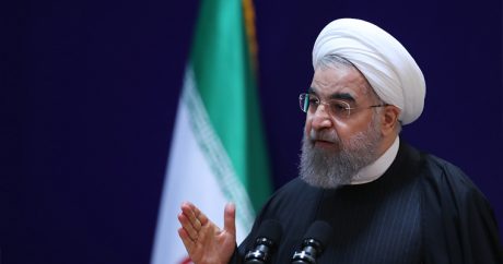 Рухани призвал ЕС оказать давление на США