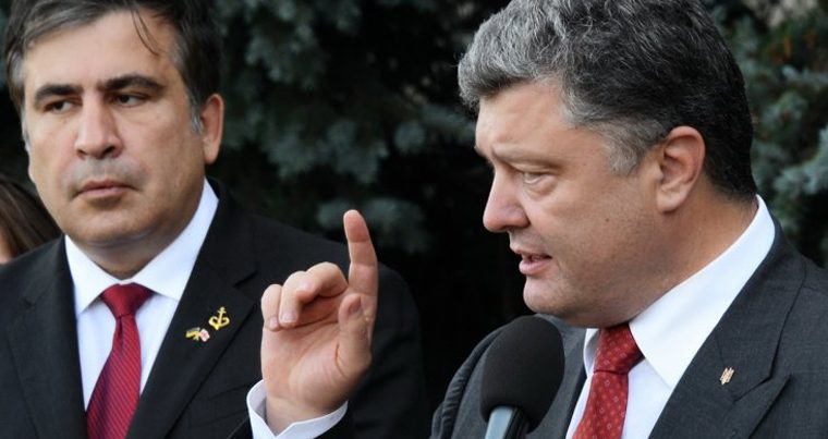 Госдеп США: Порошенко следует заняться государством, а не Саакашвили