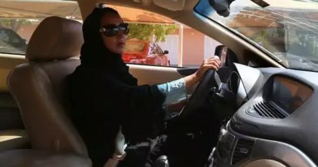 Женщинам в Саудовской Аравии разрешили водить машину
