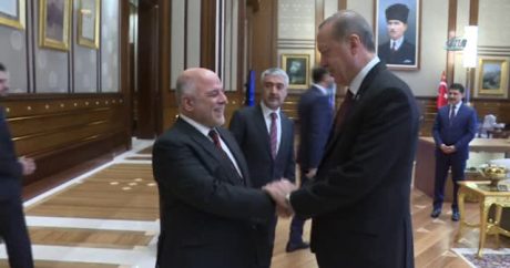 Премьер-министр Ирака прибыл в Турцию
