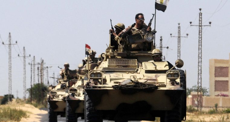 ИГ атаковало египетских военных под Каиром: 60 погибших