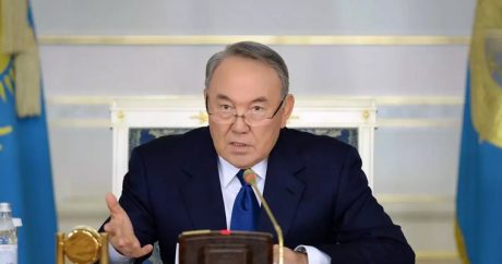 Назарбаев поручил подготовить указ об утверждении нового алфавита