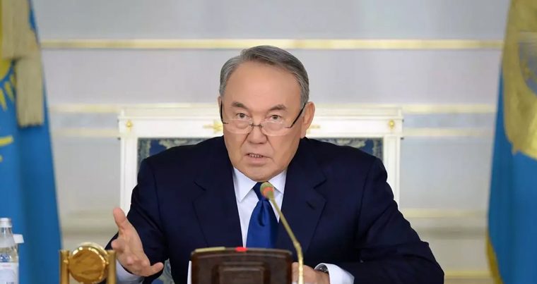 Назарбаев: Радикализм может легко поражать казахстанское общество