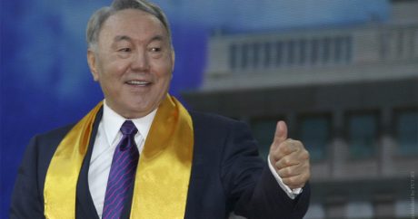 Назарбаев одобрил новый проект казахского алфавита на латинице